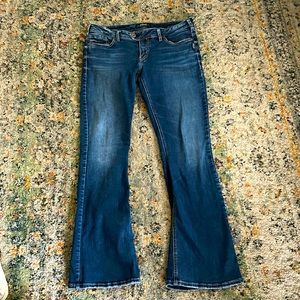 Silver Jeans, Tuesday Bootcut, size 33 w x 33 l.